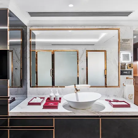 Radisson Blu Hotel & Suites Grt Chennai Exterior photo Bathroom